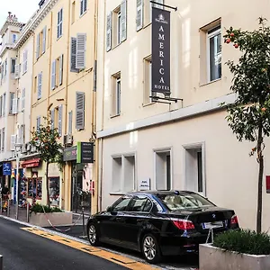 4* Hotell America