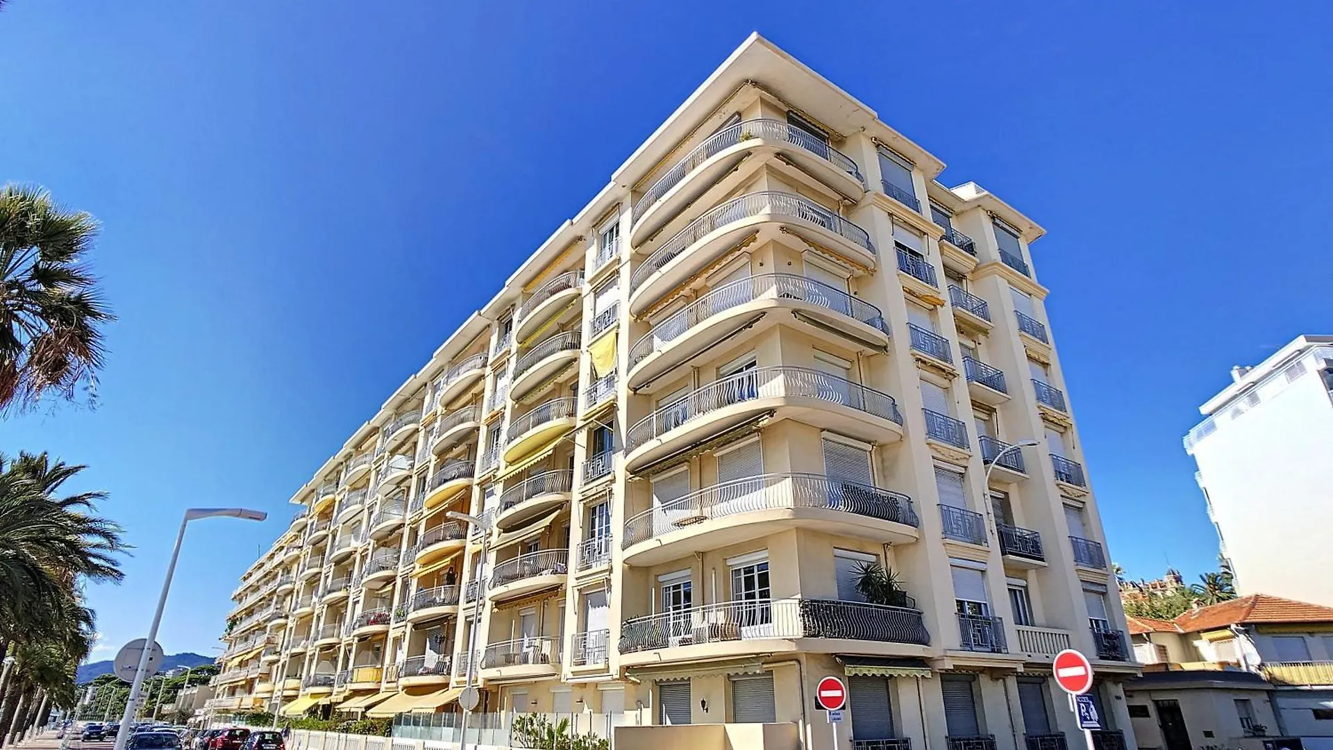 Apartament Beach Penthouse With Unique Rooftop Terrace 301 Cannes Francja